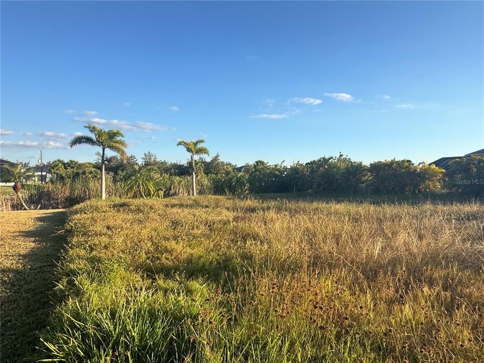 待售: $119,900 (0.23 acres)