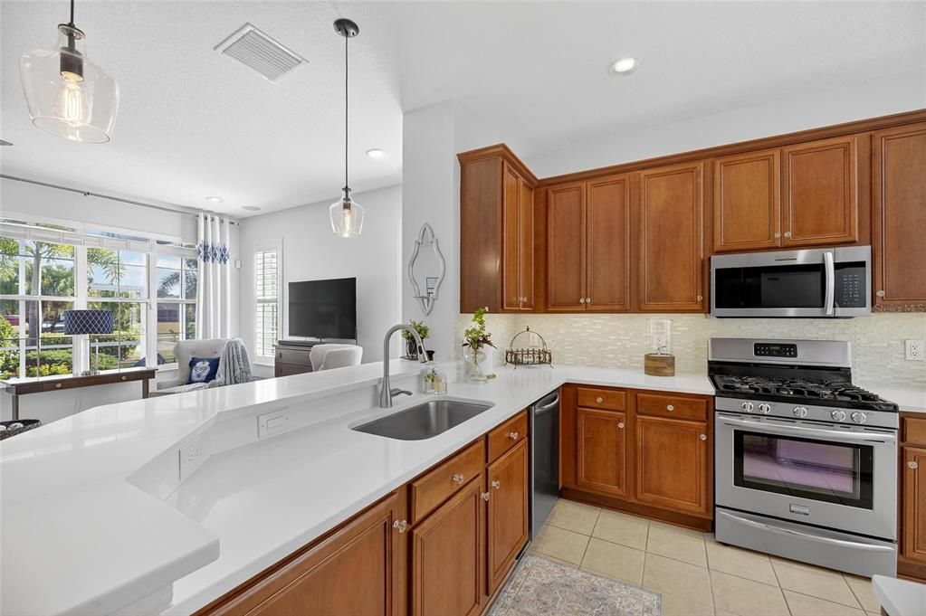 For Sale: $389,000 (3 beds, 2 baths, 1750 Square Feet)