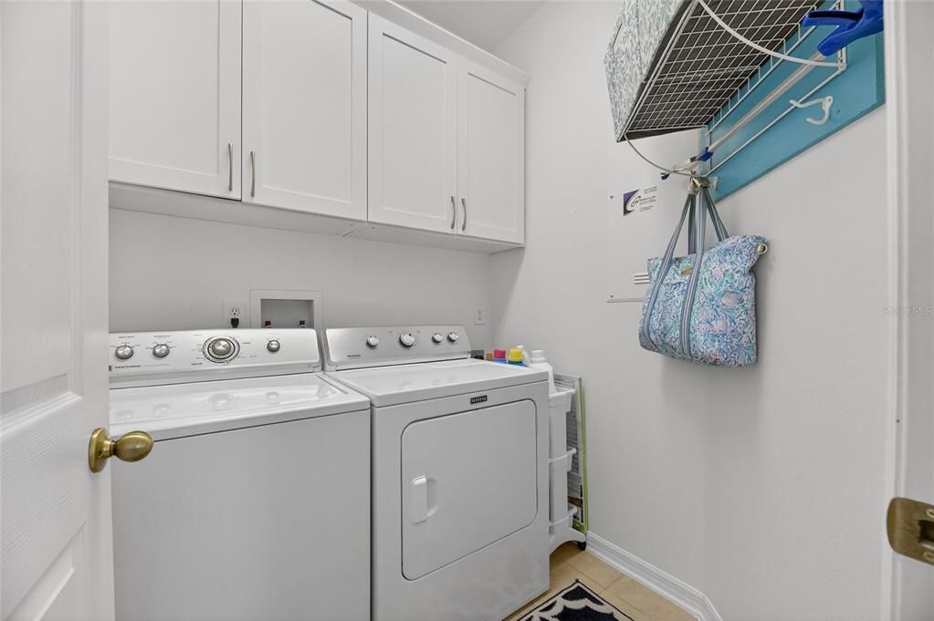 For Sale: $389,000 (3 beds, 2 baths, 1750 Square Feet)