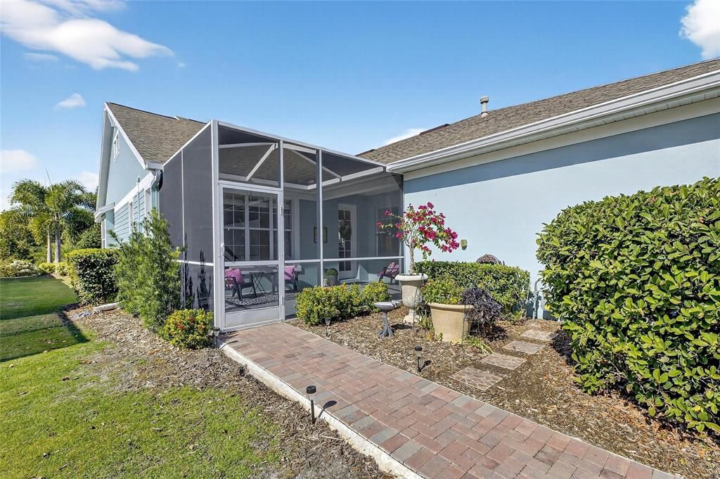 For Sale: $389,000 (3 beds, 2 baths, 1750 Square Feet)