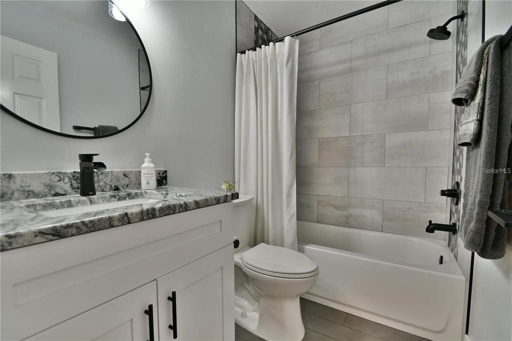 For Rent: $2,400 (3 beds, 2 baths, 1256 Square Feet)