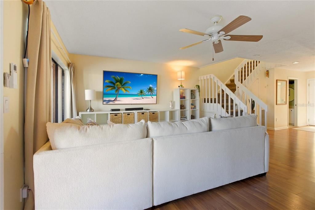 En Venta: $269,900 (2 camas, 2 baños, 1480 Pies cuadrados)