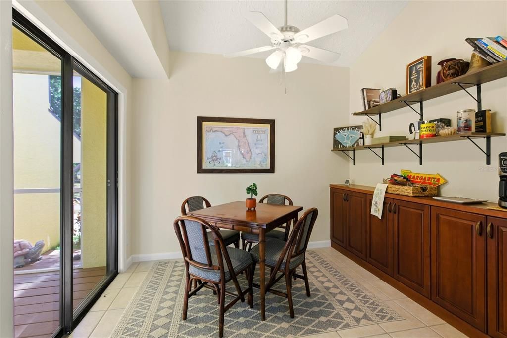 En Venta: $269,900 (2 camas, 2 baños, 1480 Pies cuadrados)