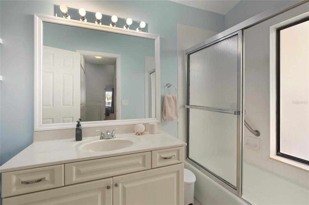 En Venta: $269,900 (2 camas, 2 baños, 1480 Pies cuadrados)