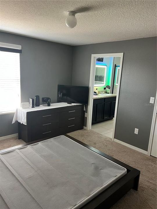 For Sale: $310,000 (3 beds, 2 baths, 1672 Square Feet)