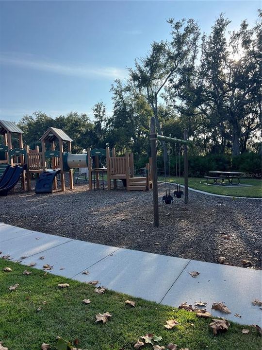 For Sale: $310,000 (3 beds, 2 baths, 1672 Square Feet)