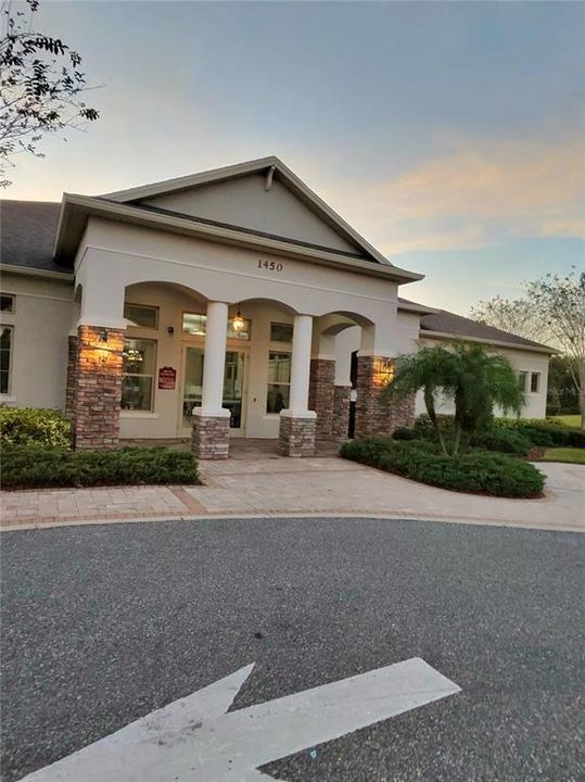 For Sale: $310,000 (3 beds, 2 baths, 1672 Square Feet)