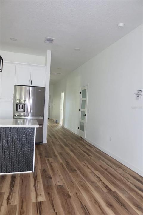 En Venta: $729,000 (4 camas, 2 baños, 1907 Pies cuadrados)