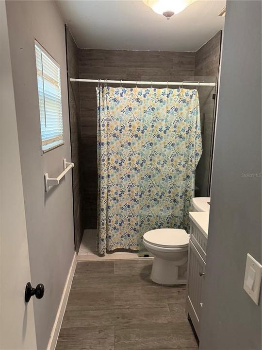 В аренду: $2,000 (3 спален, 2 ванн, 1000 Квадратных фут)