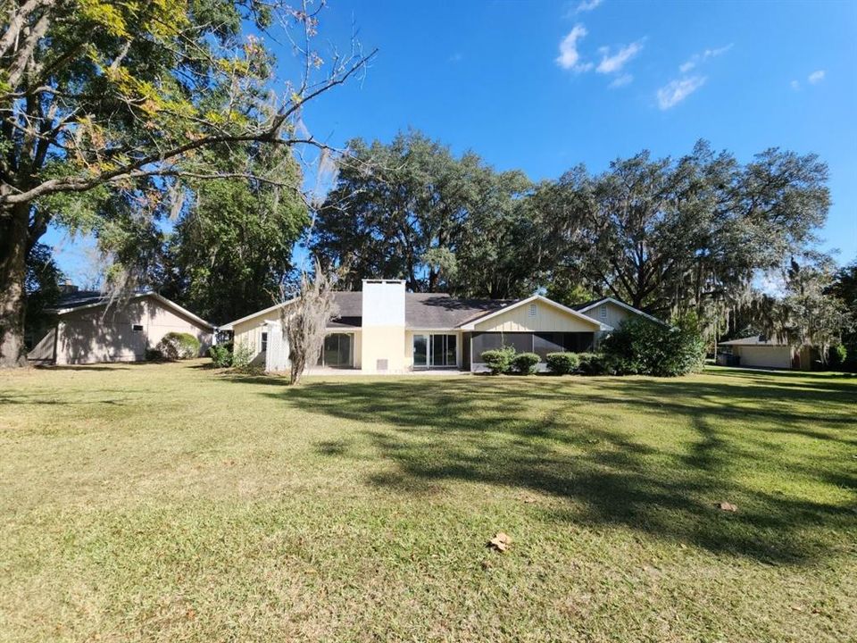 For Sale: $464,000 (4 beds, 2 baths, 3100 Square Feet)