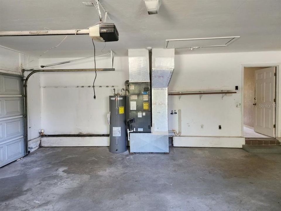 For Sale: $464,000 (4 beds, 2 baths, 3100 Square Feet)