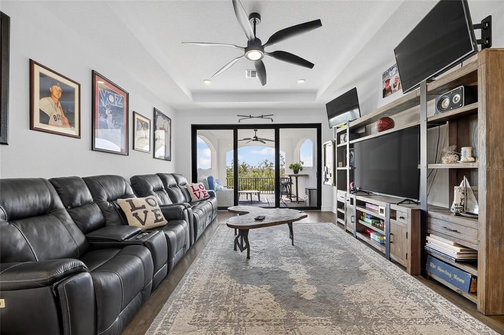 待售: $929,000 (4 贝兹, 3 浴室, 2913 平方英尺)