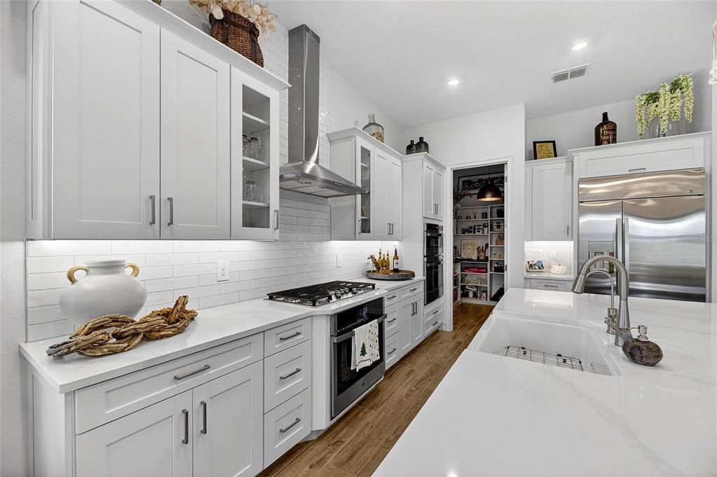 待售: $929,000 (4 贝兹, 3 浴室, 2913 平方英尺)