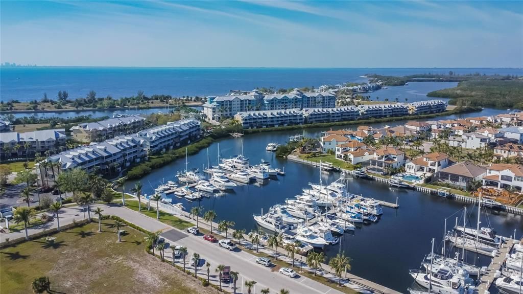 待售: $929,000 (4 贝兹, 3 浴室, 2913 平方英尺)