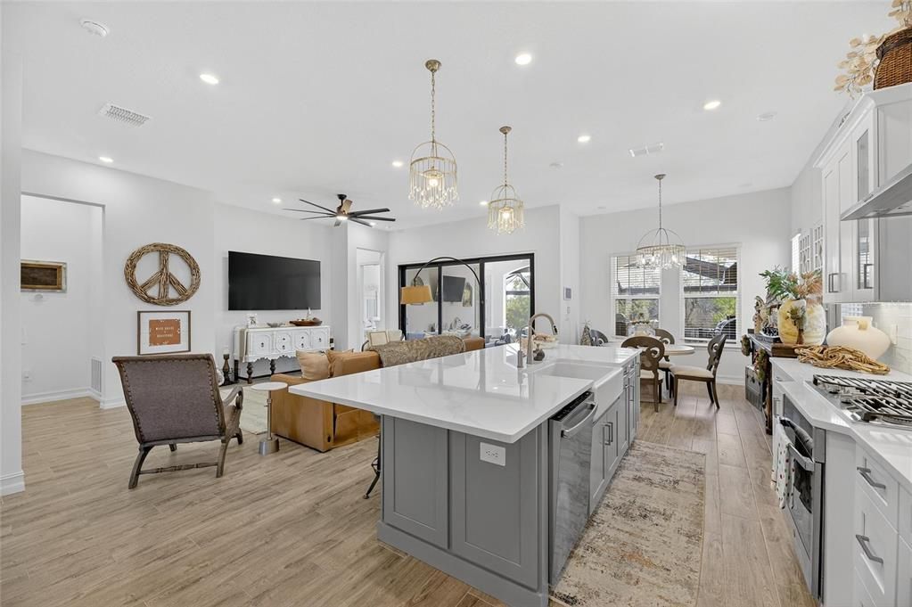 待售: $929,000 (4 贝兹, 3 浴室, 2913 平方英尺)