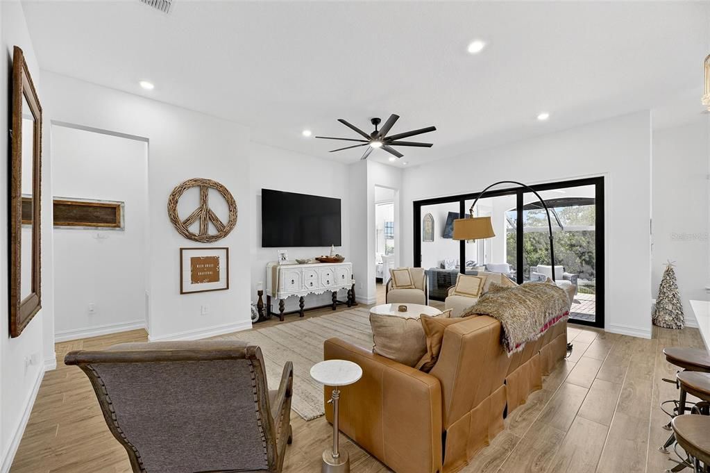 待售: $929,000 (4 贝兹, 3 浴室, 2913 平方英尺)