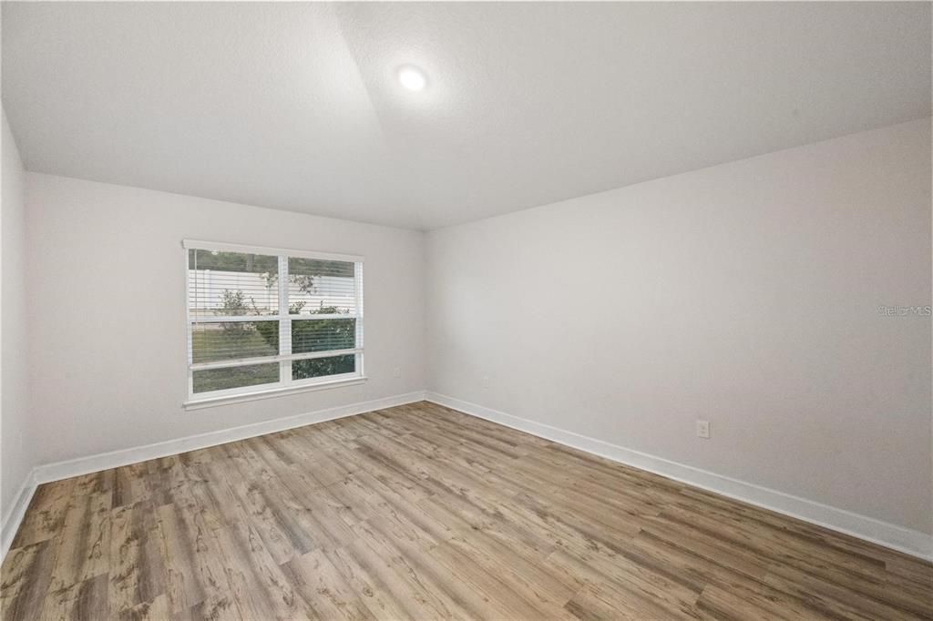 For Rent: $2,290 (3 beds, 2 baths, 1527 Square Feet)