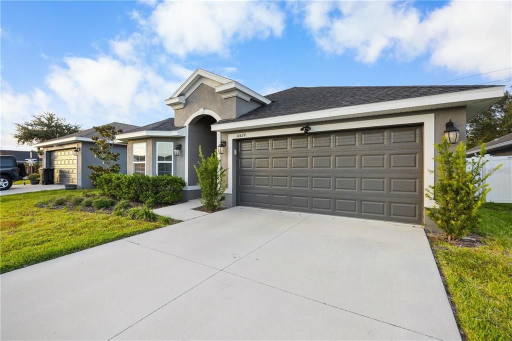 For Rent: $2,290 (3 beds, 2 baths, 1527 Square Feet)