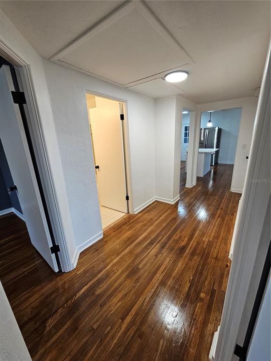 For Sale: $295,000 (3 beds, 1 baths, 1040 Square Feet)