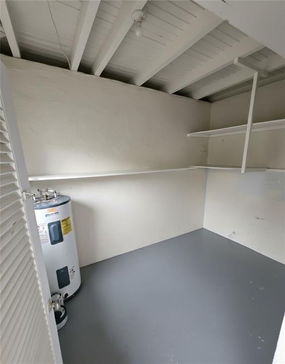 For Sale: $295,000 (3 beds, 1 baths, 1040 Square Feet)