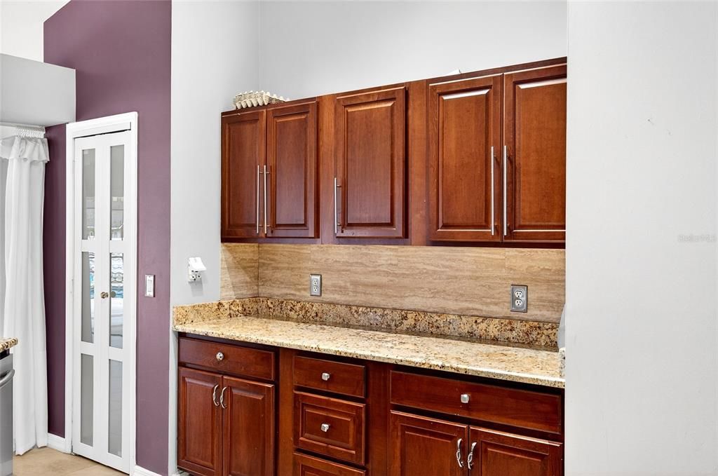 В аренду: $2,600 (3 спален, 2 ванн, 1835 Квадратных фут)