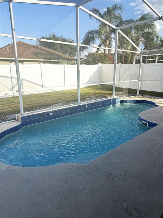 For Rent: $3,000 (4 beds, 2 baths, 2037 Square Feet)