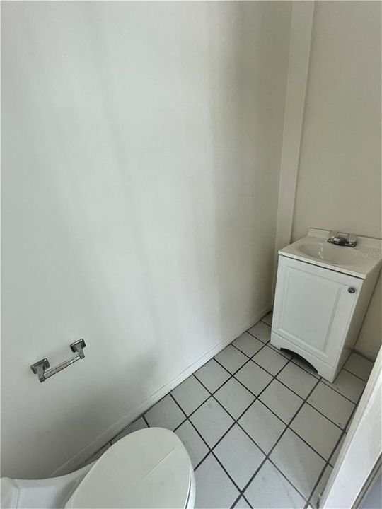 For Rent: $3,000 (4 beds, 2 baths, 2037 Square Feet)