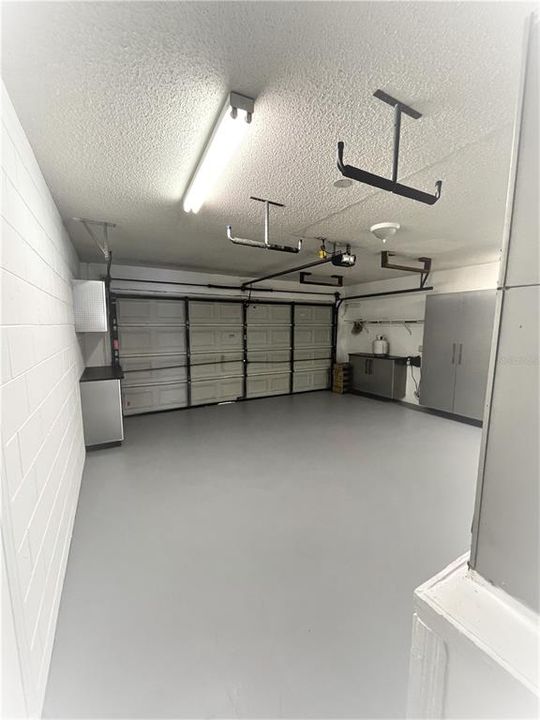 For Rent: $3,000 (4 beds, 2 baths, 2037 Square Feet)