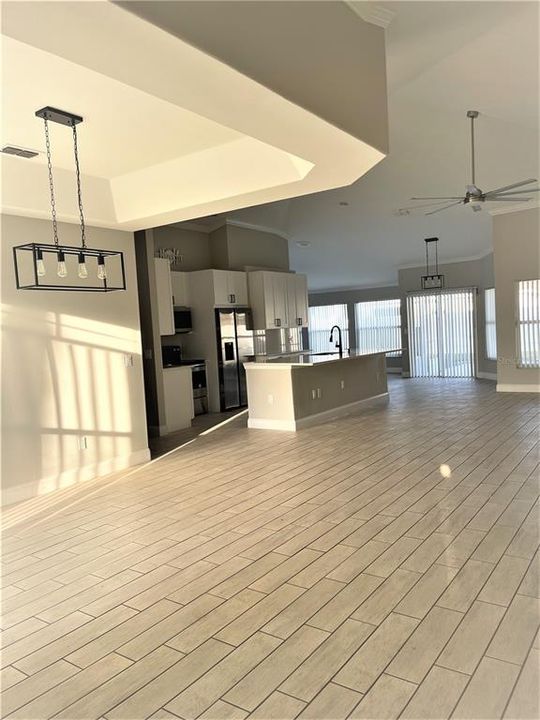 For Rent: $3,000 (4 beds, 2 baths, 2037 Square Feet)