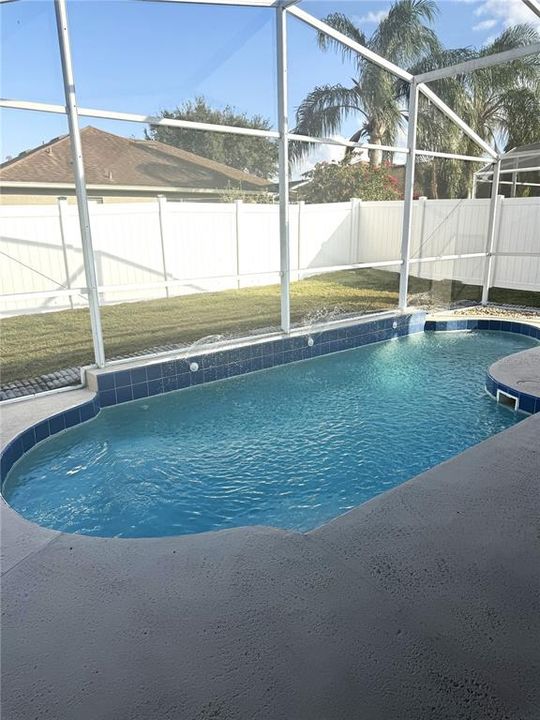 For Rent: $3,000 (4 beds, 2 baths, 2037 Square Feet)