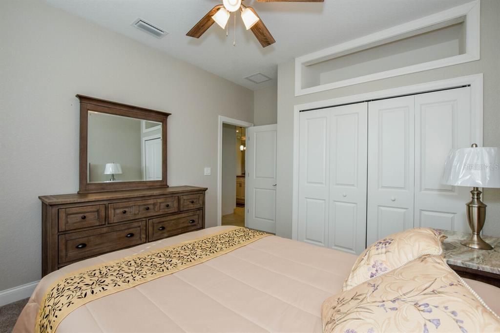 En Venta: $399,999 (3 camas, 2 baños, 1727 Pies cuadrados)