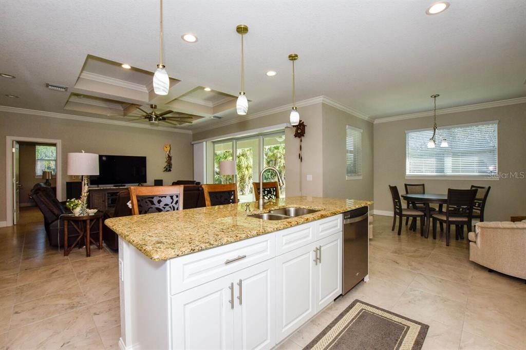 En Venta: $399,999 (3 camas, 2 baños, 1727 Pies cuadrados)