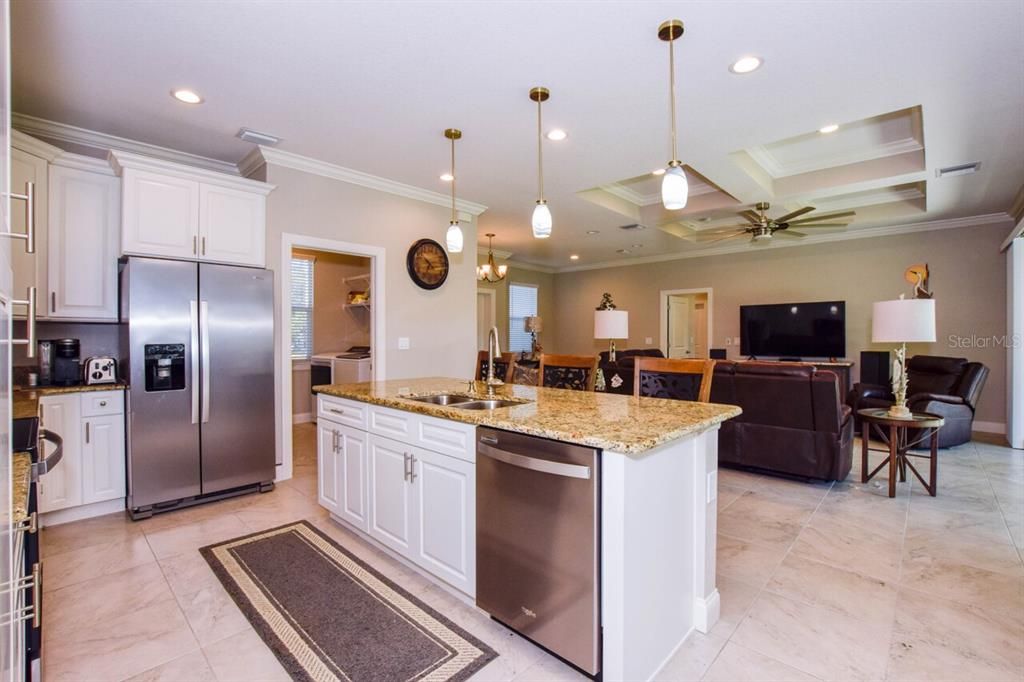 En Venta: $399,999 (3 camas, 2 baños, 1727 Pies cuadrados)