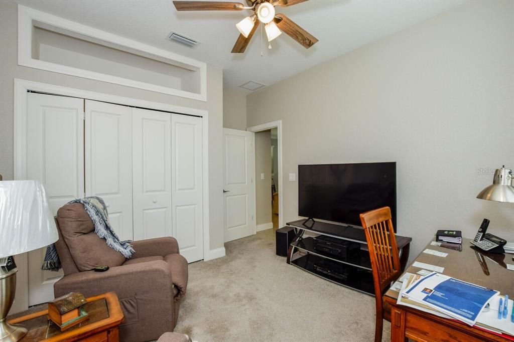 En Venta: $399,999 (3 camas, 2 baños, 1727 Pies cuadrados)