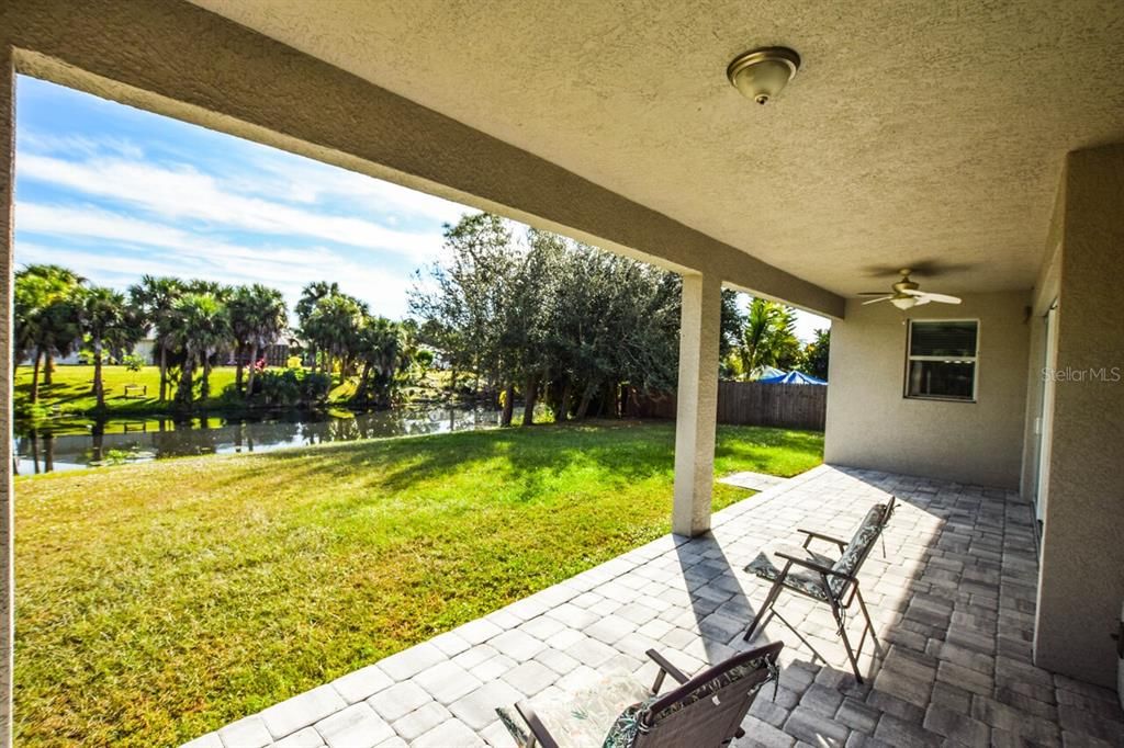 En Venta: $399,999 (3 camas, 2 baños, 1727 Pies cuadrados)