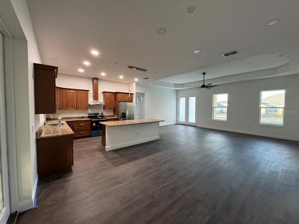 For Rent: $2,500 (4 beds, 3 baths, 2400 Square Feet)