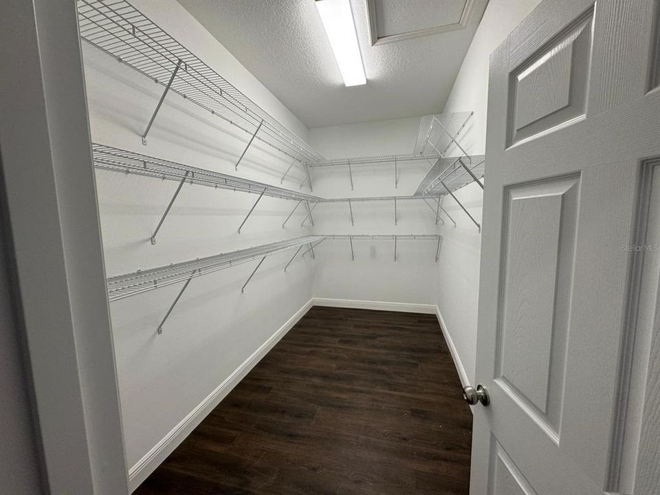 For Rent: $2,500 (4 beds, 3 baths, 2400 Square Feet)