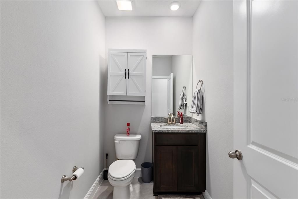 En Venta: $499,900 (4 camas, 3 baños, 2768 Pies cuadrados)