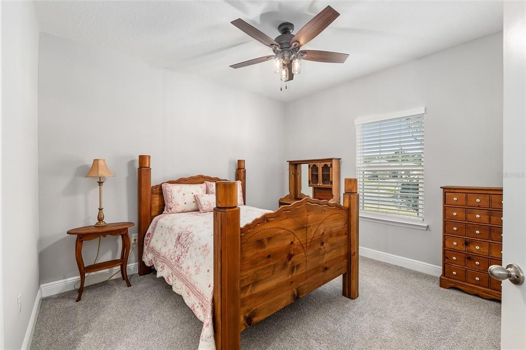 En Venta: $499,900 (4 camas, 3 baños, 2768 Pies cuadrados)