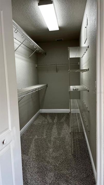 Под контрактом: $280,000 (2 спален, 2 ванн, 960 Квадратных фут)