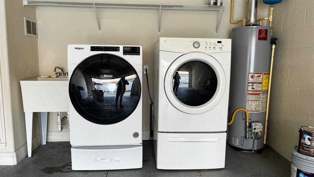 Под контрактом: $280,000 (2 спален, 2 ванн, 960 Квадратных фут)