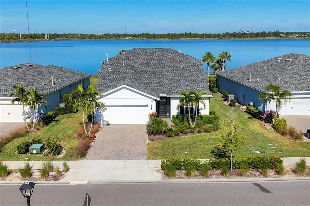 En Venta: $674,900 (4 camas, 3 baños, 2871 Pies cuadrados)