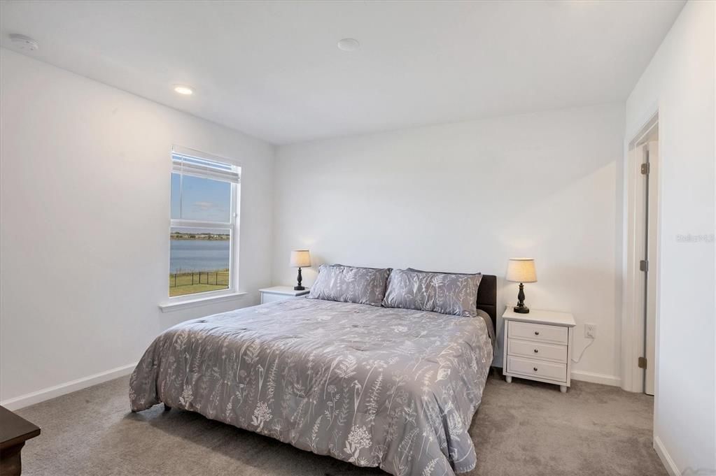 En Venta: $674,900 (4 camas, 3 baños, 2871 Pies cuadrados)