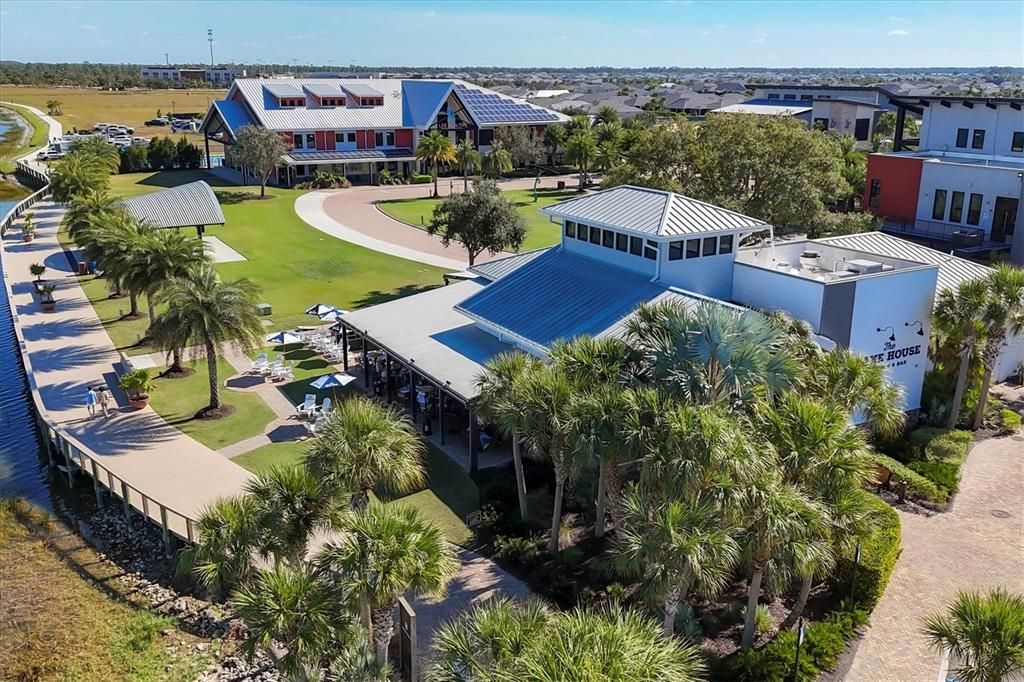 En Venta: $674,900 (4 camas, 3 baños, 2871 Pies cuadrados)