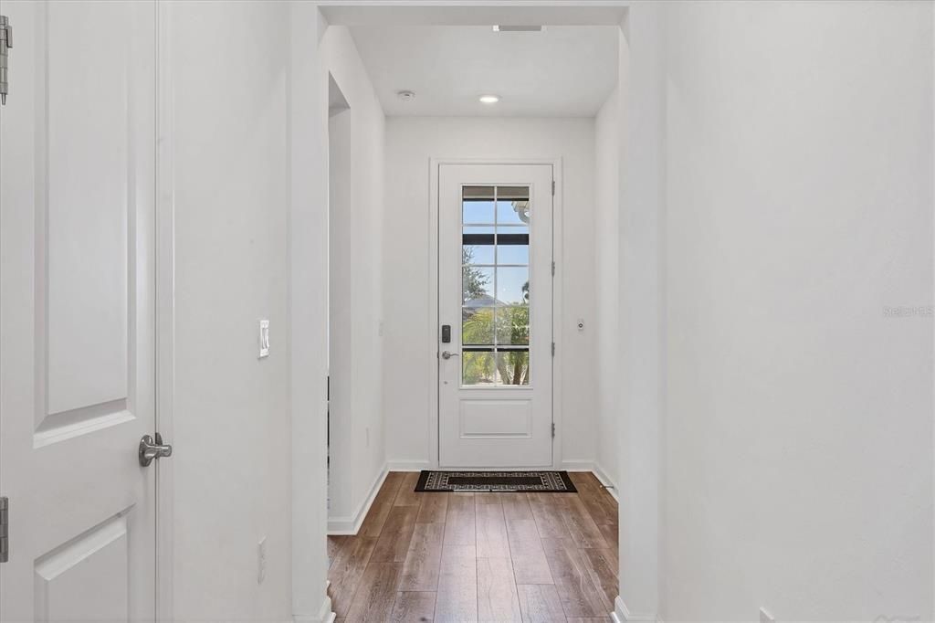 En Venta: $674,900 (4 camas, 3 baños, 2871 Pies cuadrados)