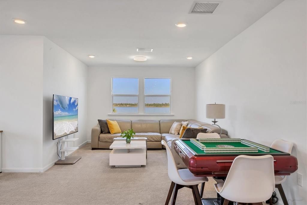 En Venta: $674,900 (4 camas, 3 baños, 2871 Pies cuadrados)