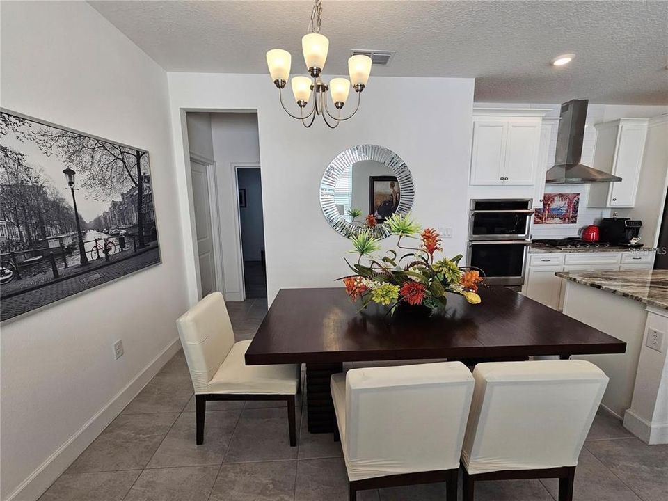 待售: $430,000 (3 贝兹, 2 浴室, 1512 平方英尺)