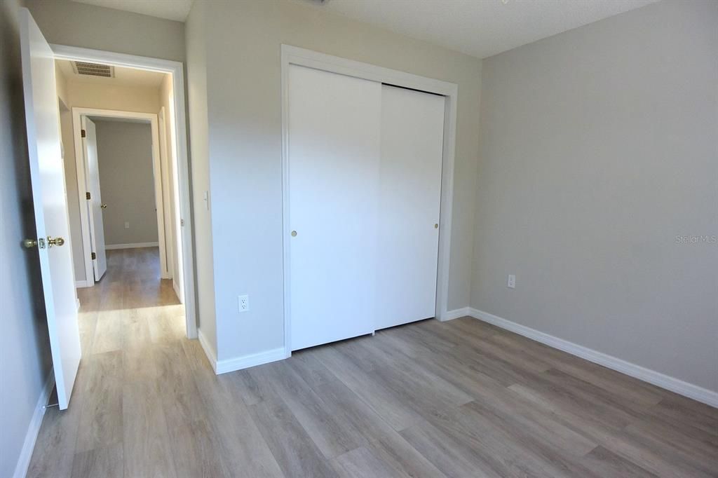 For Sale: $330,000 (3 beds, 2 baths, 1408 Square Feet)