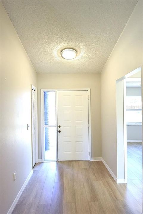 For Sale: $330,000 (3 beds, 2 baths, 1408 Square Feet)