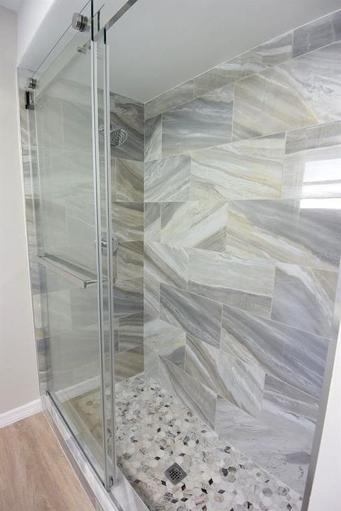 For Sale: $330,000 (3 beds, 2 baths, 1408 Square Feet)